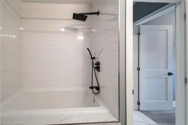 Additional image 23 of 55 Allan Ave