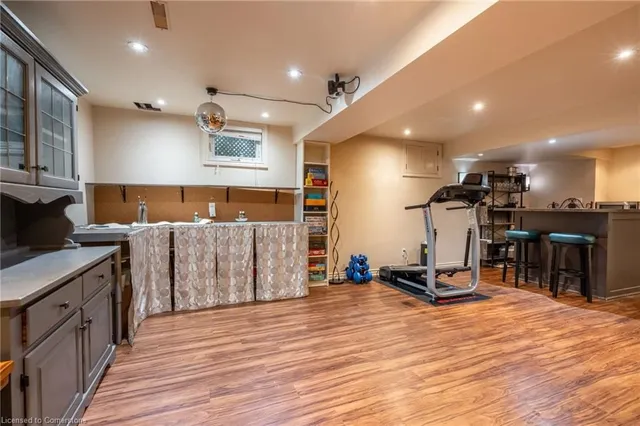 Additional image 35 of 33 Cumminsville Dr