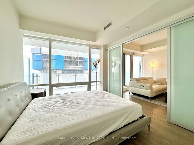 Additional image 17 of 1 Bloor St Unit 6307