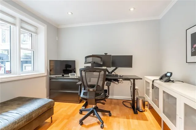 Additional image 17 of 702 KING Rd