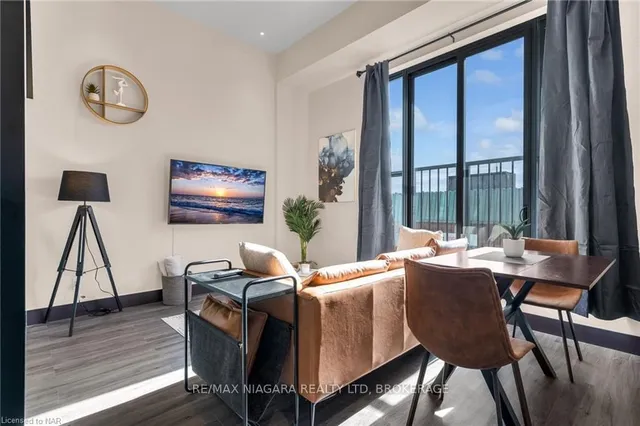 Additional image 24 of 121 KING St Unit 204