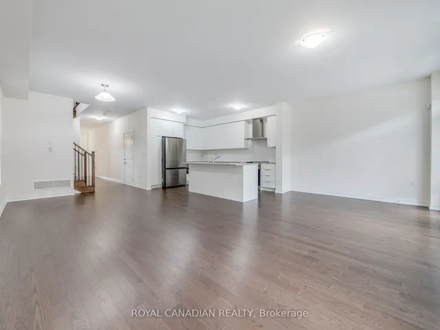 Additional image 11 of 476 Bergamot Ave