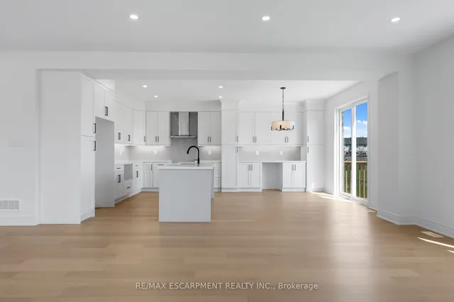 Additional image 9 of 34 Hampshire Pl