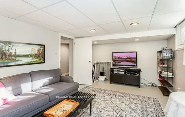 Additional image 18 of 868 Cabot Tr