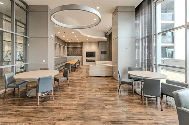 Additional image 35 of 2087 Fairview St Unit 2007