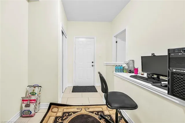Additional image 20 of 3 Aldgate Ave