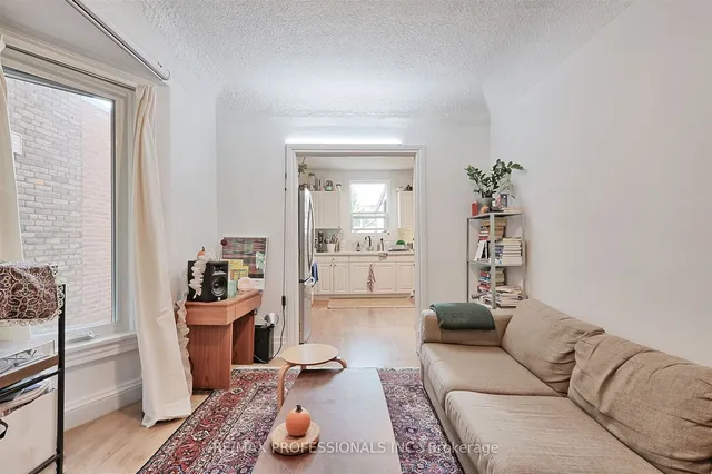 Additional image 8 of 166 Grace St