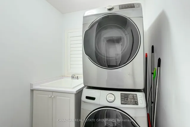 Additional image 34 of 1485 Chretien St