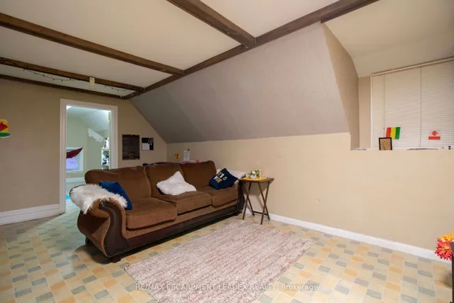 Additional image 24 of 417 King St