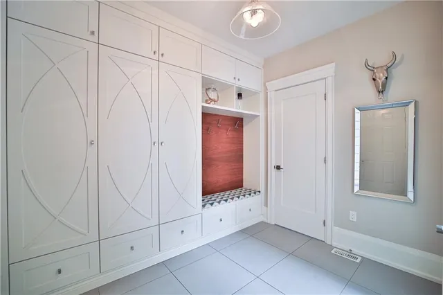 Additional image 29 of 298 SHOREVIEW Rd