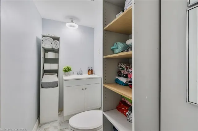 Additional image 29 of 975 Warwick Crt Unit 1107