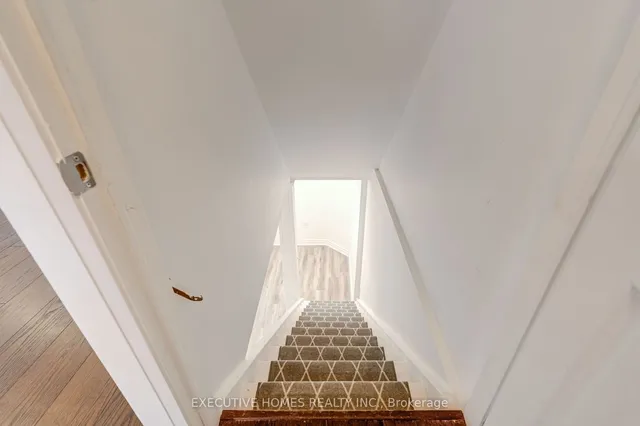 Additional image 26 of 830 Fourth Line