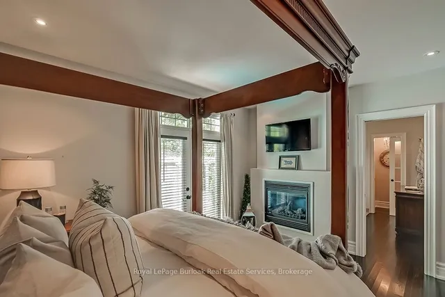 Additional image 17 of 883 Kingsway Dr