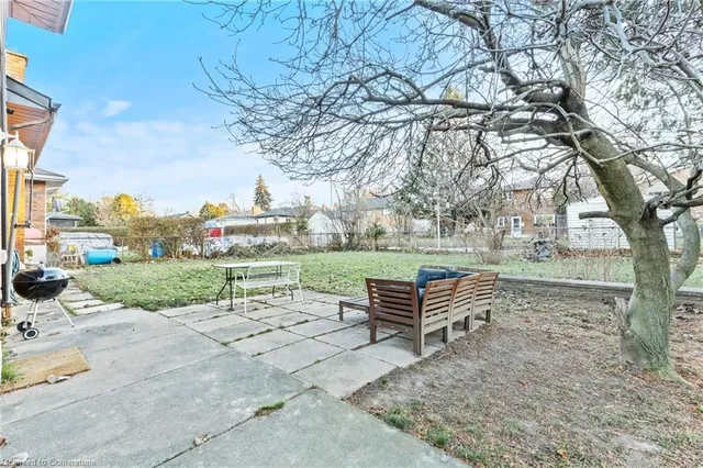 Additional image 27 of 173 Columbia Dr