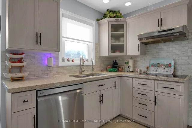 Additional image 10 of 11044 1st Line