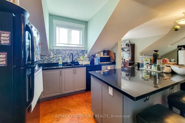 Additional image 18 of 90 Main St