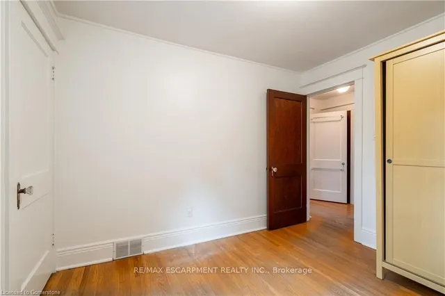 Additional image 16 of 56 Newton Ave