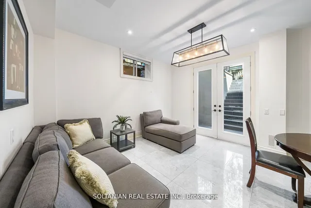 Additional image 33 of 176 Empress Ave