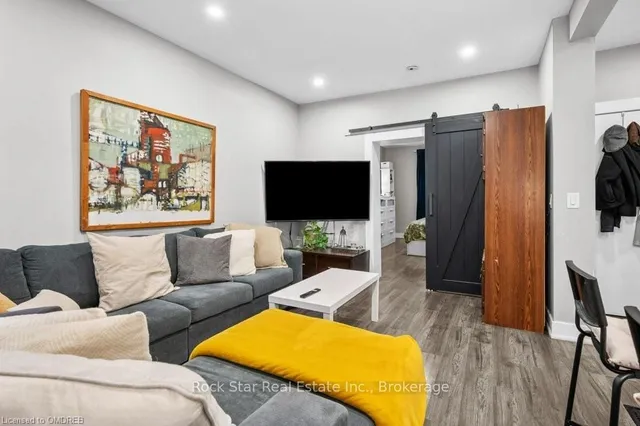 Additional image 7 of 191 WENTWORTH St