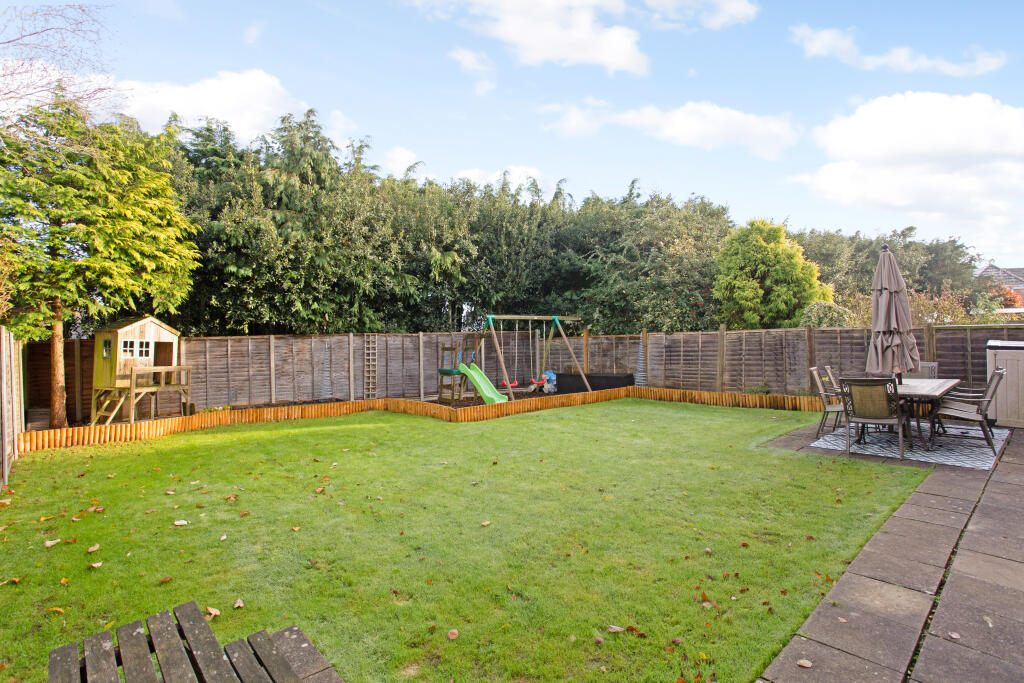 Additional image 8 of Crosspaths, Harpenden, AL5