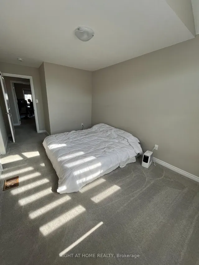 Additional image 17 of 30 MIA Dr Unit 1