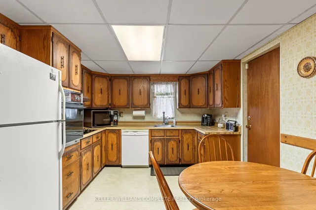 Additional image 12 of 11 FORD St