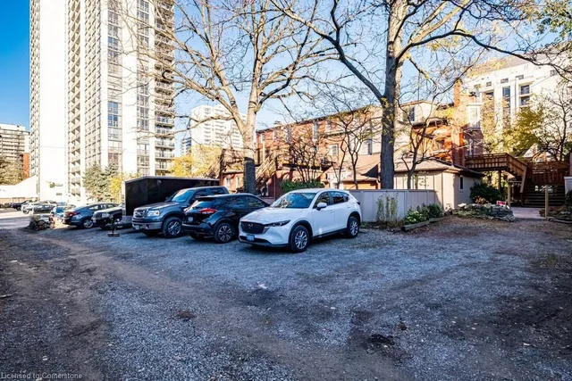 Additional image 45 of 218 Bay St