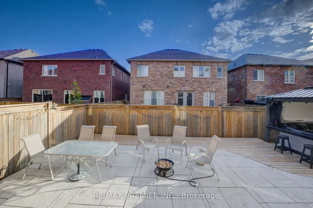 Additional image 36 of 15 Babcock St