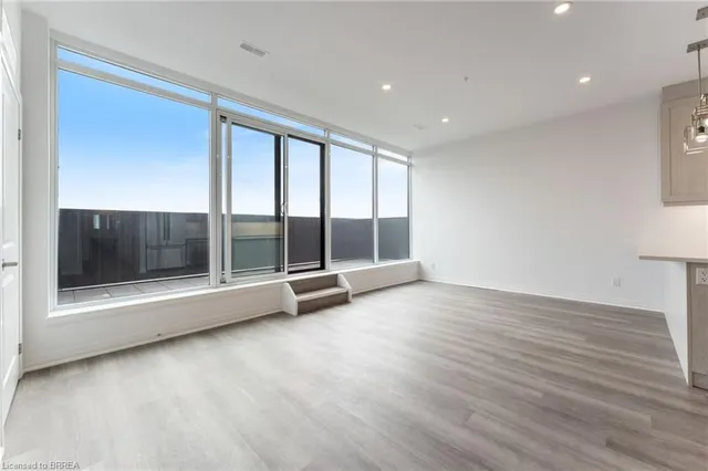 Additional image 17 of 5 Hamilton St Unit 609