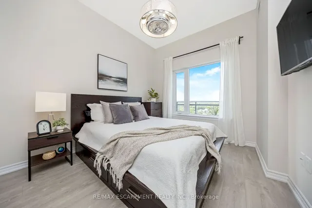 Additional image 16 of 716 Main St Unit 1109