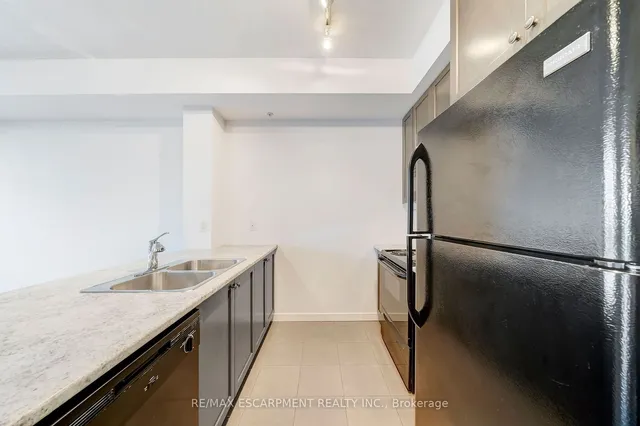 Additional image 14 of 85 Robinson St Unit 606