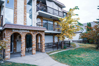 Additional image 4 of 11919 82 St NW