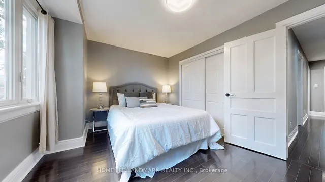 Additional image 26 of 18 Erindale Ave