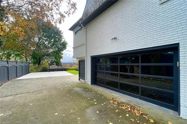 Additional image 48 of 34 Maple Ave