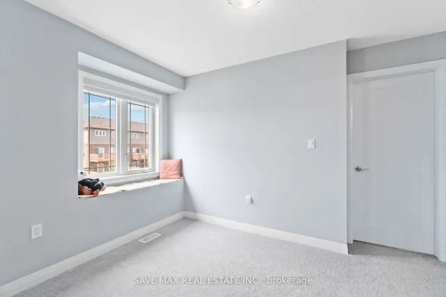 Additional image 29 of 126 Laguna Village Cres