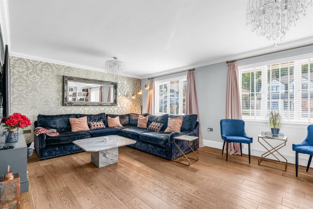 Additional image 9 of The Drive, Welwyn