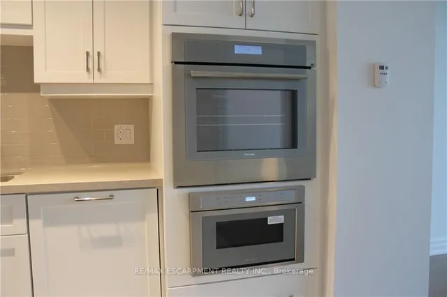 Additional image 18 of 2060 LAKESHORE Rd Unit 403