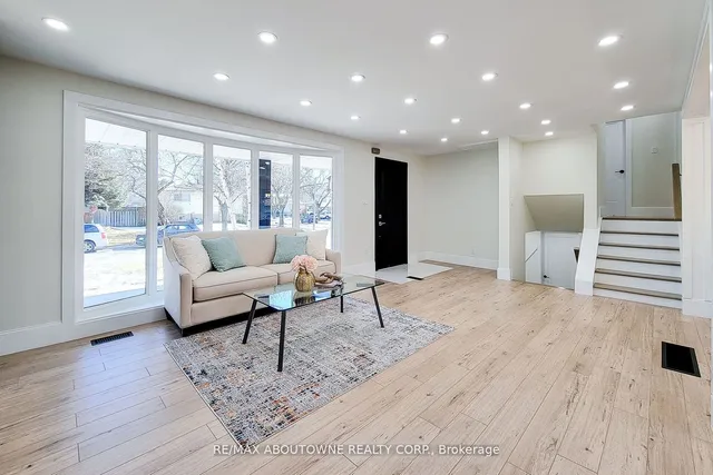 Additional image 4 of 602 Jennifer Cres