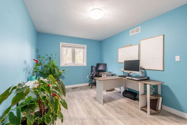 Additional image 17 of 39 Spitfire Dr