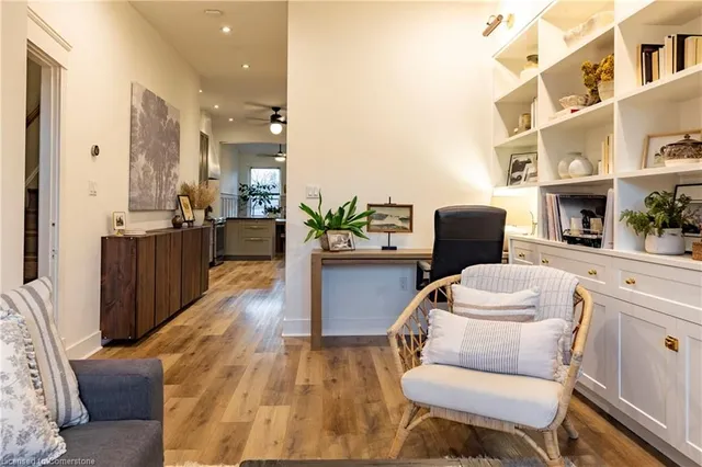 Additional image 9 of 185 1/2 Emerald St