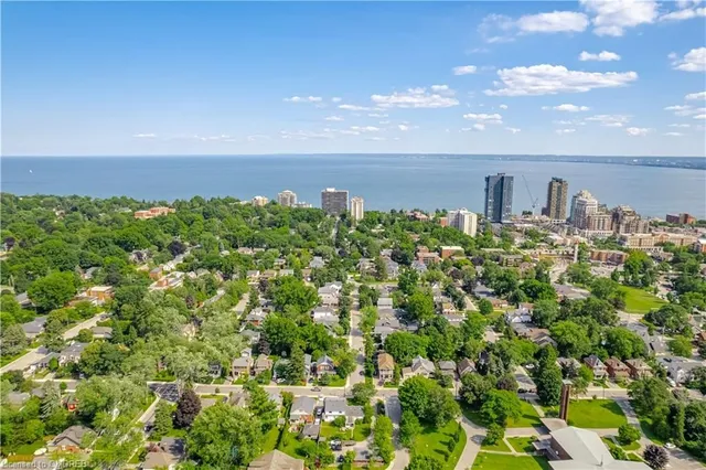 Additional image 39 of 2149 Caroline St