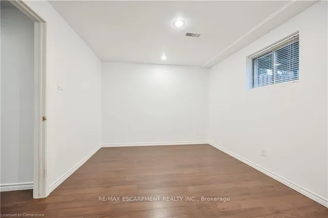 Additional image 28 of 76 Redfern Ave