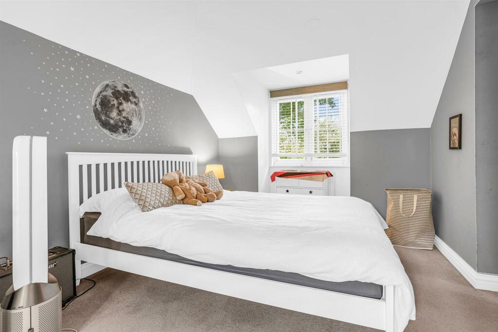 Additional image 20 of The Drive, Welwyn