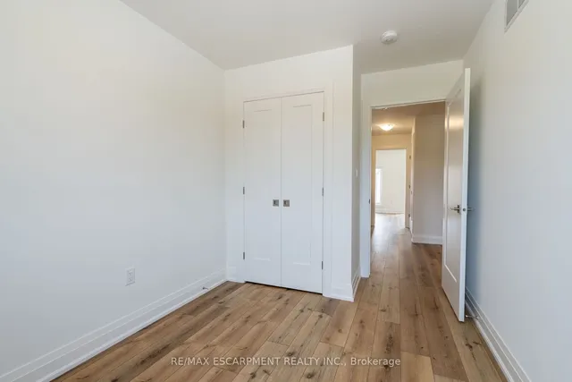 Additional image 10 of 11 Raspberry Lane