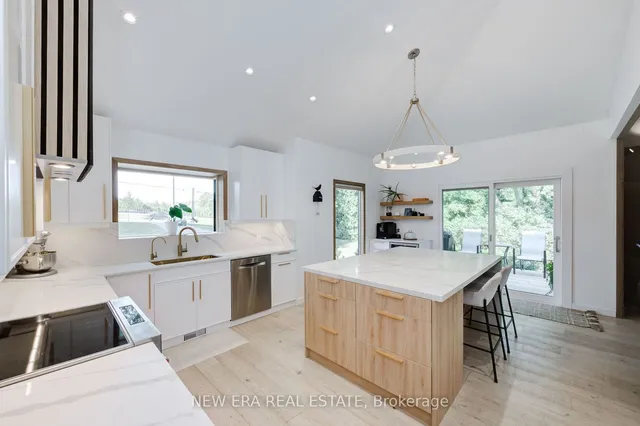 Additional image 16 of 380 Parkside Dr