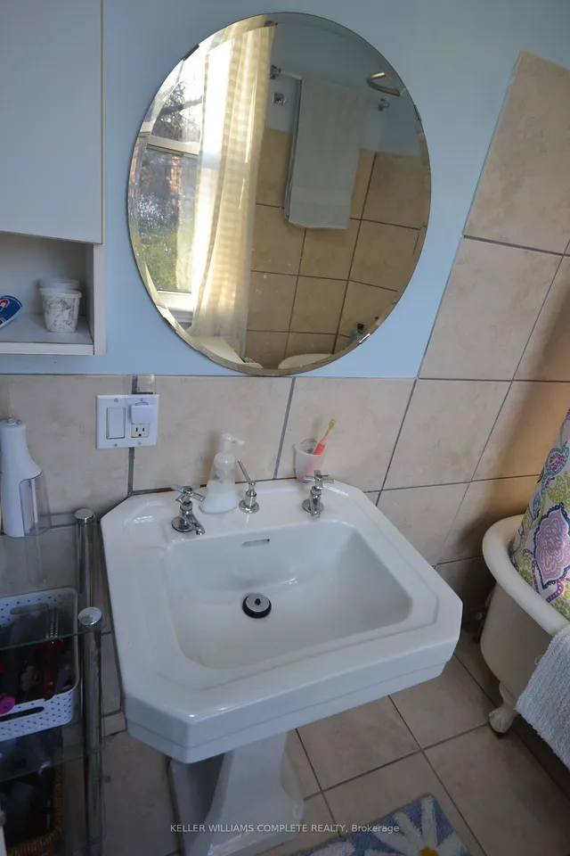 Additional image 25 of 25 Chatham St