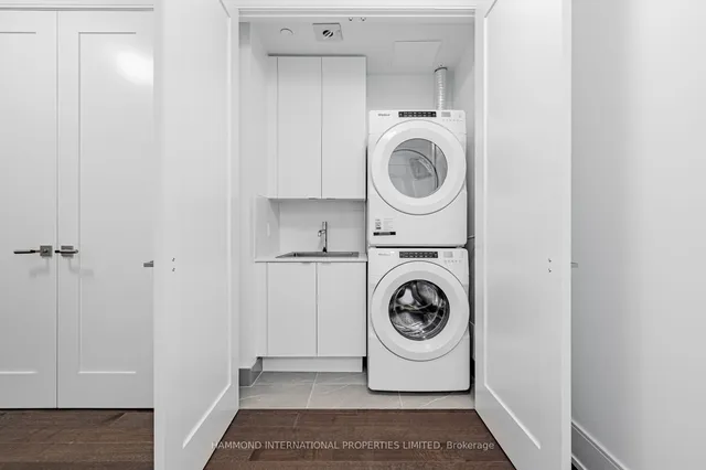 Additional image 3 of 455 Wellington St Unit 708