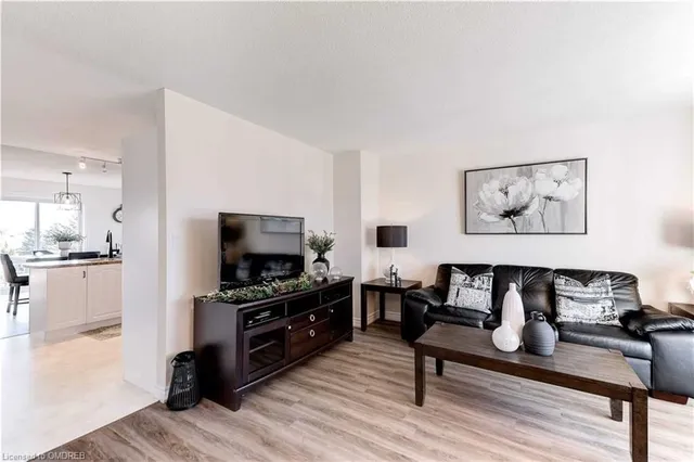 Additional image 13 of 145 Glenariff Dr