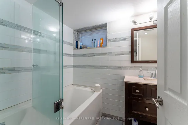 Additional image 19 of 206 Donlands Ave