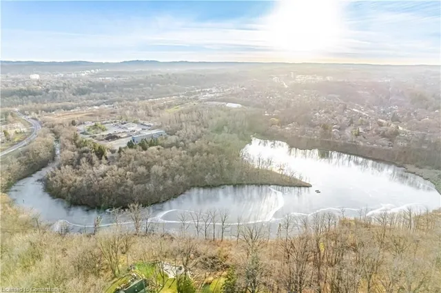 Additional image 48 of 257 York Rd